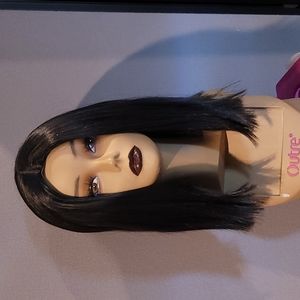 Sleek Straight Black Shoulder Length Wig
